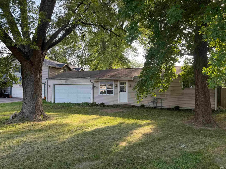 1708 S Irvington Drive, Yorktown, IN 47396 - #2