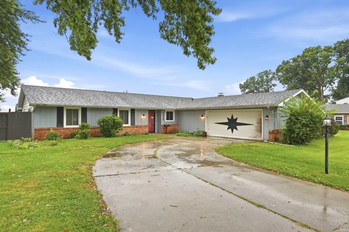 5323 Cloverbrook Drive, Fort Wayne, IN 46806 - #1