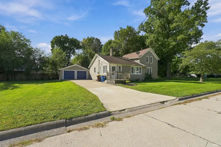 317 W 16th Street, Auburn, IN 46706 - #3