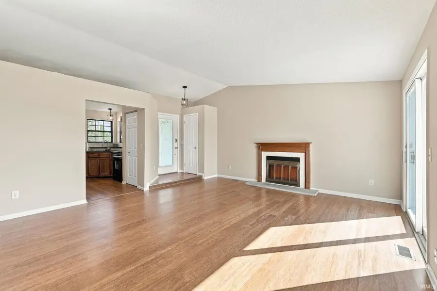 1910 E Dowling Street, Kendallville, IN 46755 - #2