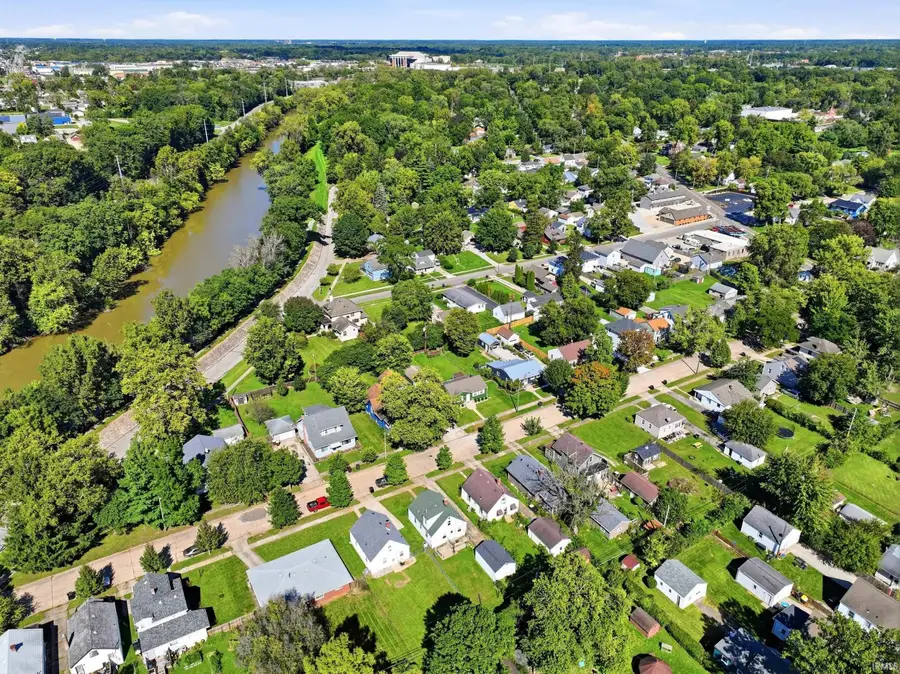 522 Curdes Avenue, Fort Wayne, IN 46805 - #2