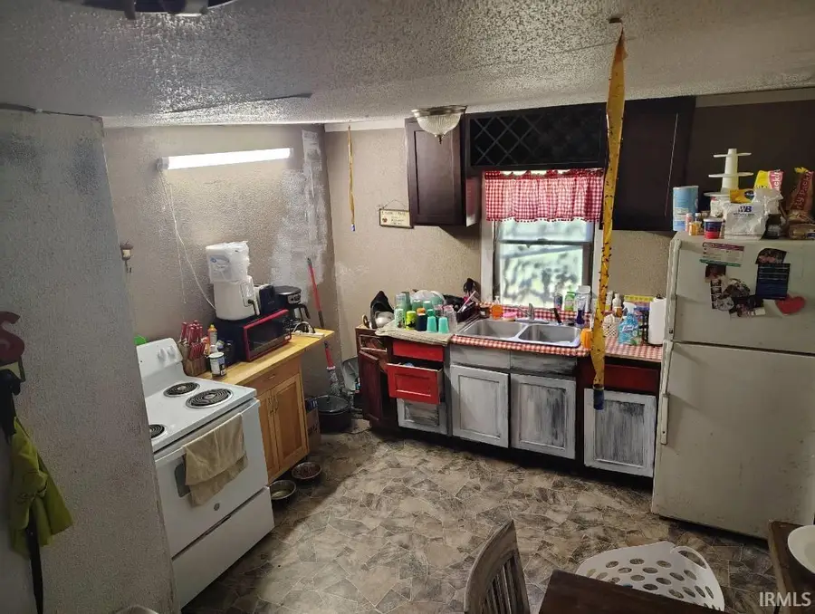 513 S New Jersey Street, Bicknell, IN 47512 - #3