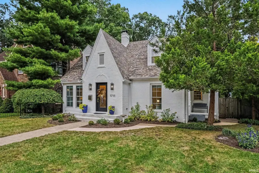 1711 E Lasalle Avenue, South Bend, IN 46617 - #3