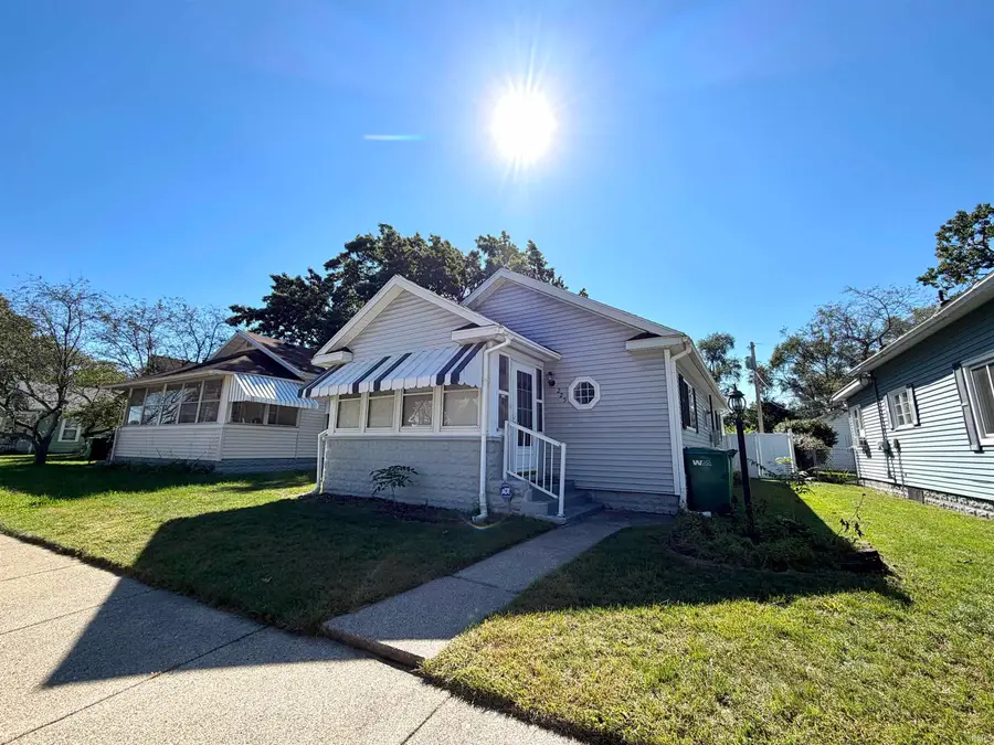 225 Stanley Street, Mishawaka, IN 46545 - #2