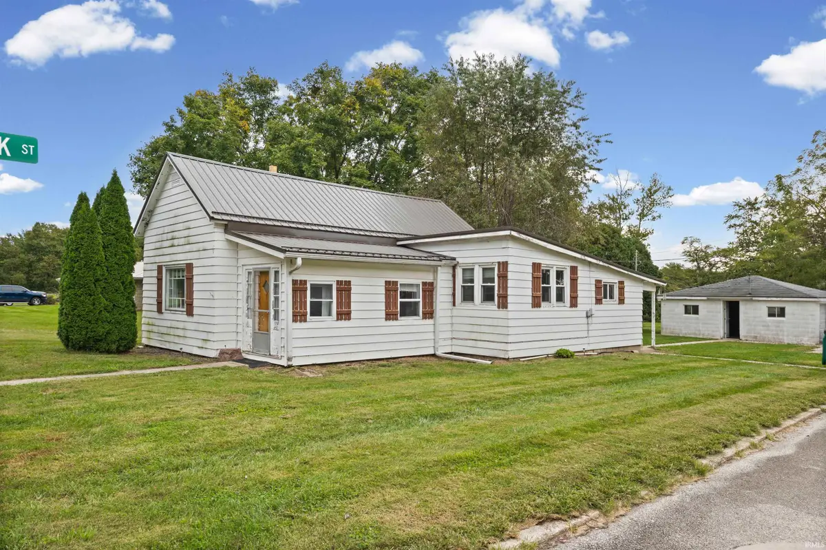 107 W Midway Street, Colfax, IN 46035 - #1
