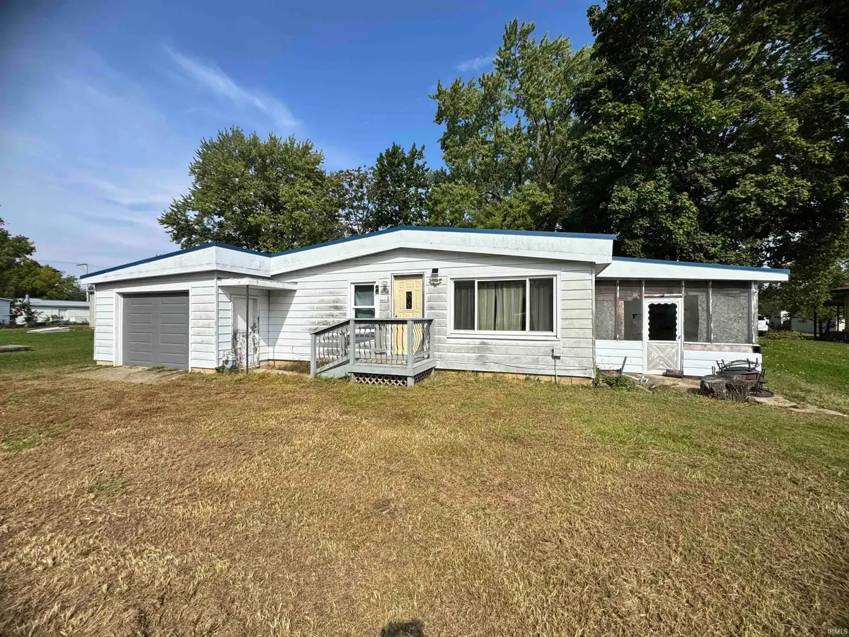 320 E Himes Street, North Webster, IN 46555 - #1