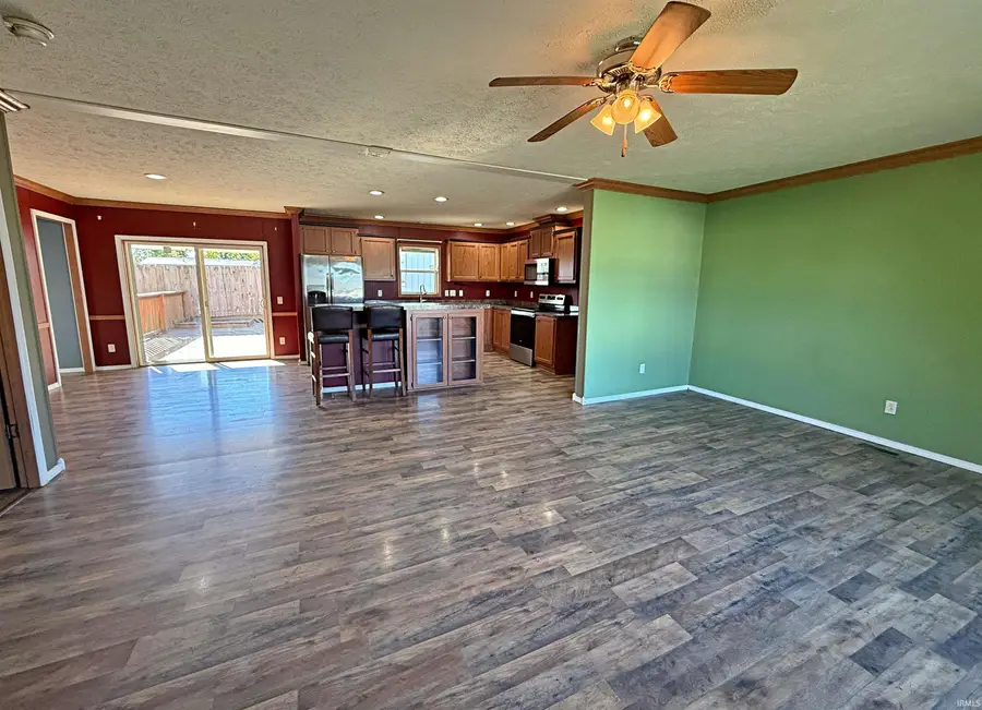 200 Dewey Street, Loogootee, IN 47553 - #2