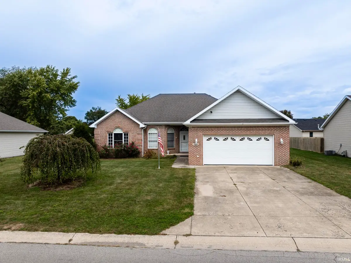 7904 W Kennedy Parkway, Yorktown, IN 47396 - #1