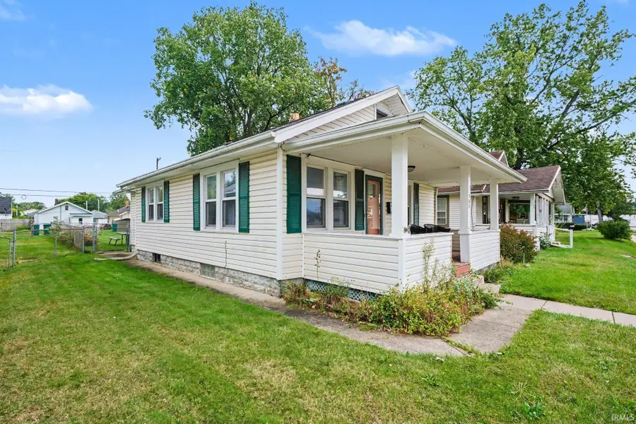 202 Strathmoor Avenue, Mishawaka, IN 46544 - #3
