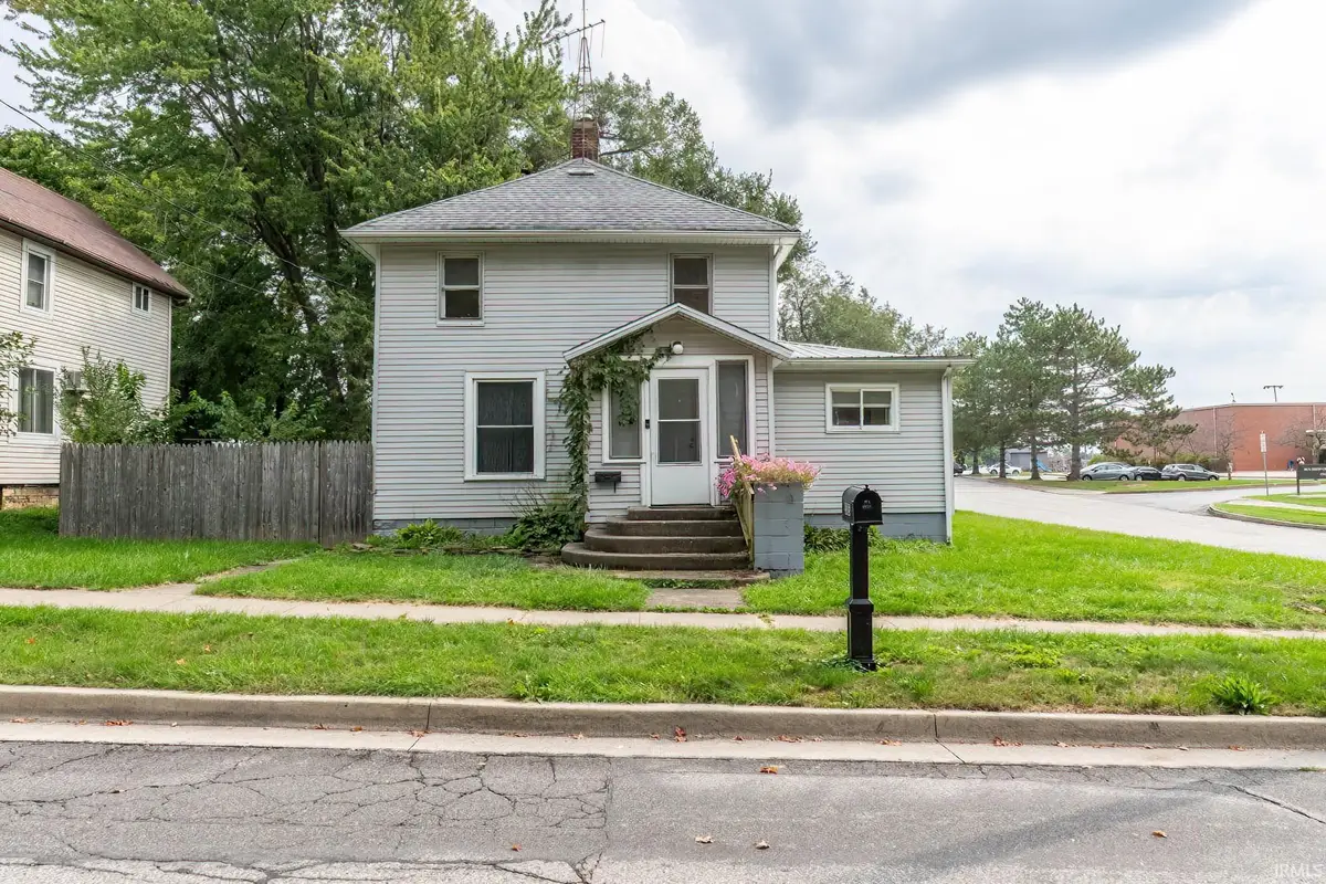 515 S Washington Street, Angola, IN 46703 - #1