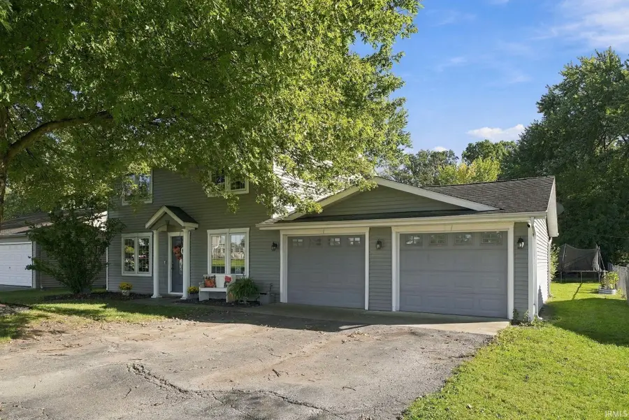 1017 E Talley Street, Garrett, IN 46738 - #2