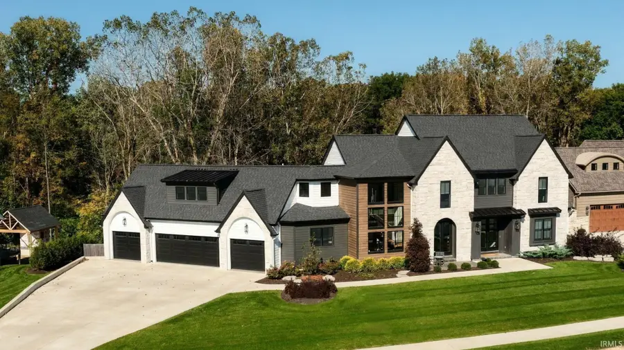 405 E Basalt Drive, Huntertown, IN 46748 - #3