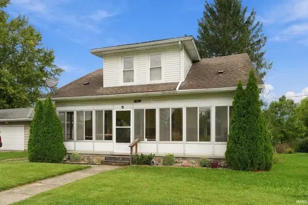 132 W Eighth Street, Roanoke, IN 46783