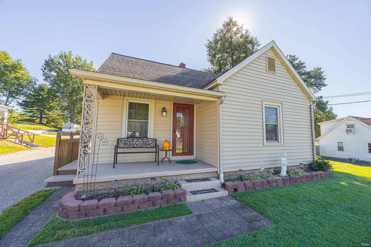 211 S Main Street, Huntingburg, IN 47542 - #1