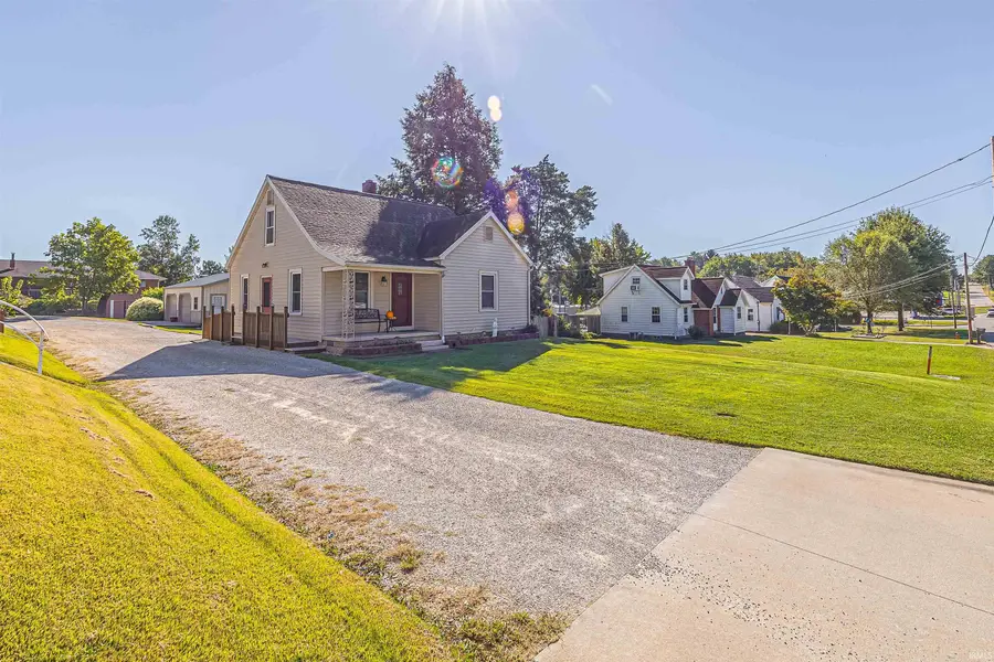 211 S Main Street, Huntingburg, IN 47542 - #2