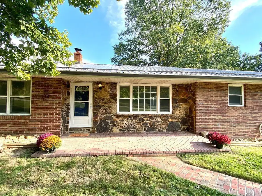 1357 S Hasler Road, Bloomfield, IN 47424 - #3
