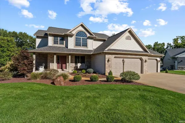 13086 Bear Creek Court, Middlebury, IN 46540