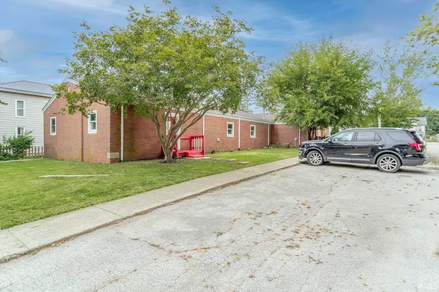 104 W Mcknight Street, Boswell, IN 47921 - #3