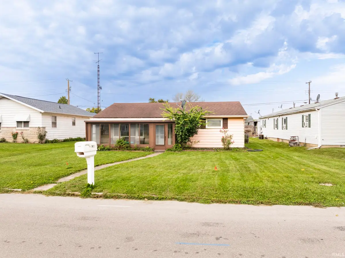 1417 N High Street, Hartford City, IN 47348 - #1
