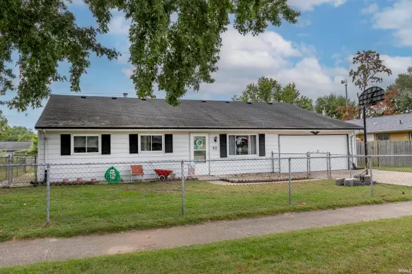 211 E Russ Avenue, Mishawaka, IN 46545