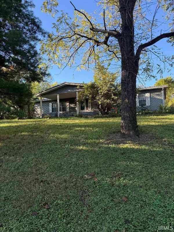 613 S Old Patoka Road, Patoka, IN 47666
