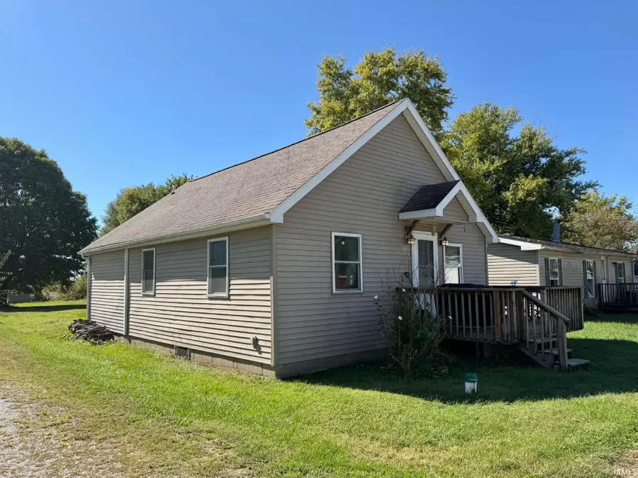 226 E South Street, Yeoman, IN 47997 - #3