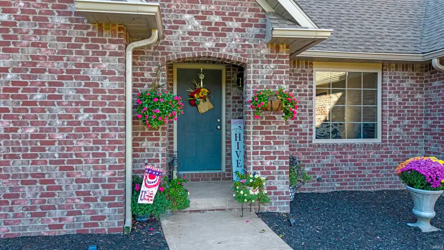 4075 S Hon Avenue, Owensville, IN 47665 - #2