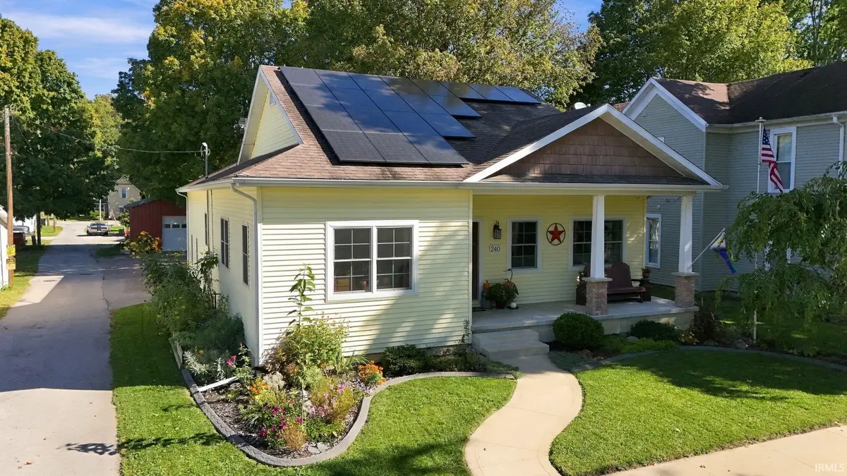 240 W Morse Street, Markle, IN 46770 - #1