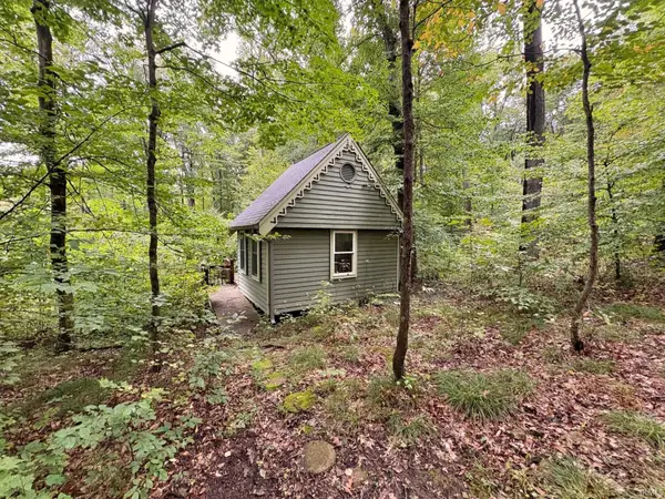 690 W Sylvan Lane, Bloomington, IN 47404