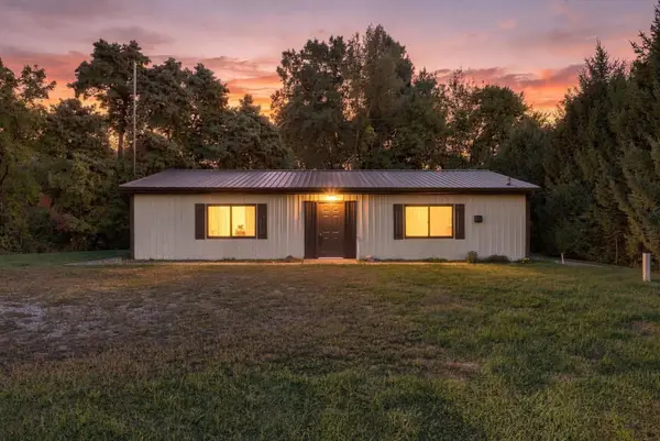 11295 E 600 N, Orland, IN 46776