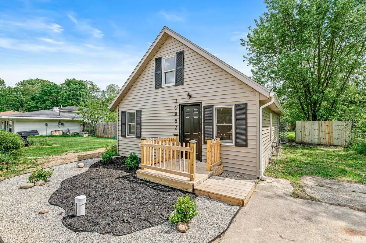 10982 Curtis Street, Osceola, IN 46561 - #1