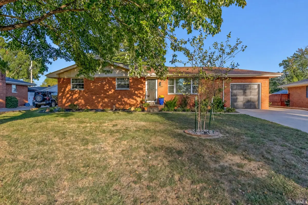5209 Cunningham Drive, Evansville, IN 47711 - #1