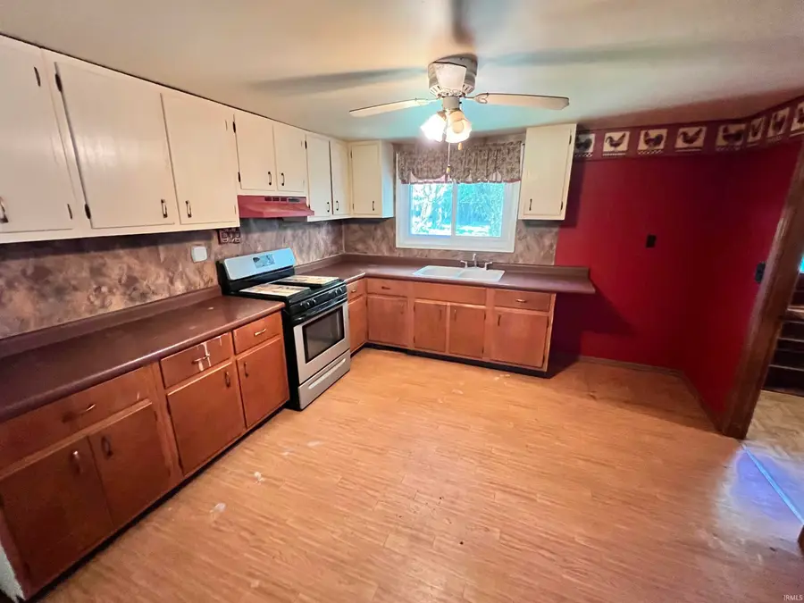 54 S 600 E, Pierceton, IN 46562 - #3