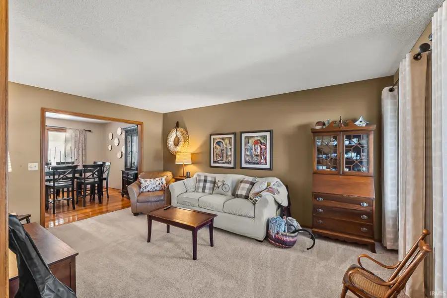 8904 Bradenton Road, Fort Wayne, IN 46835 - #3