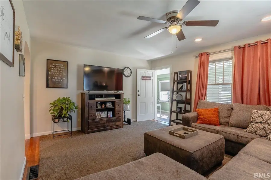 222 E Lincoln Avenue, Chandler, IN 47610 - #3