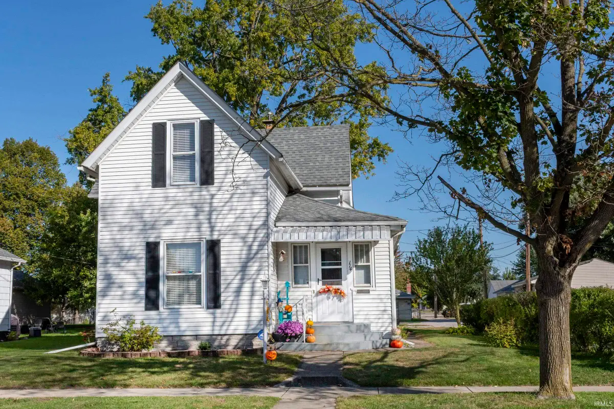 114 W Battell Street, Mishawaka, IN 46545 - #1