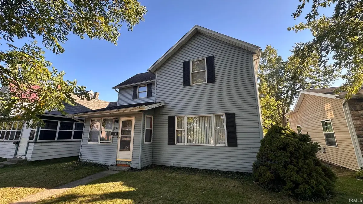 727 W Garfield Avenue, Elkhart, IN 46516 - #1