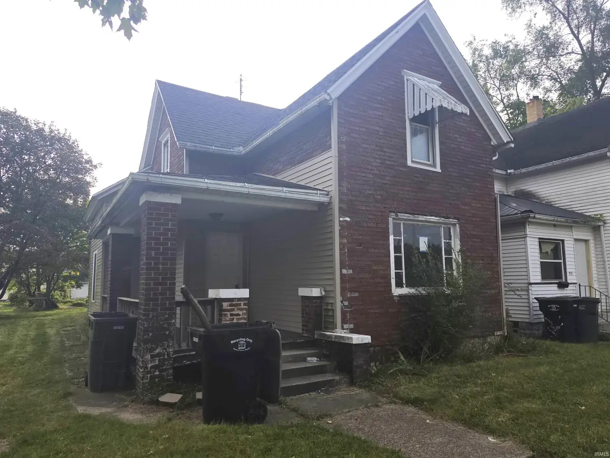 518 Johnson Street, South Bend, IN 46628 - #1