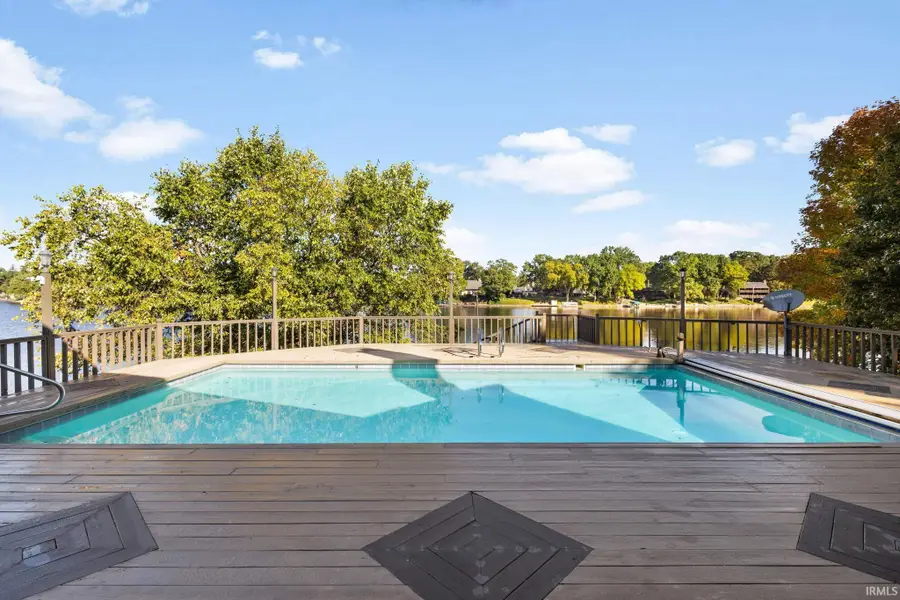 3938 E Jackson Boulevard, Elkhart, IN 46516 - #3