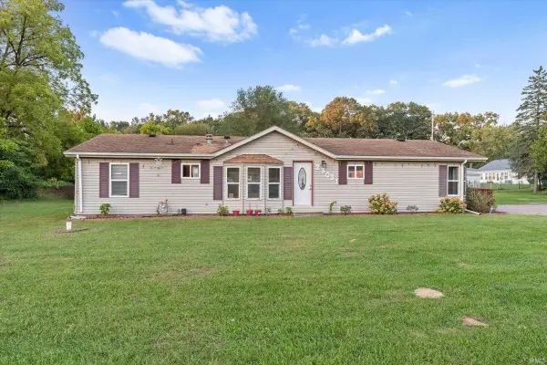 23031 Ardmore Trail, South Bend, IN 46628