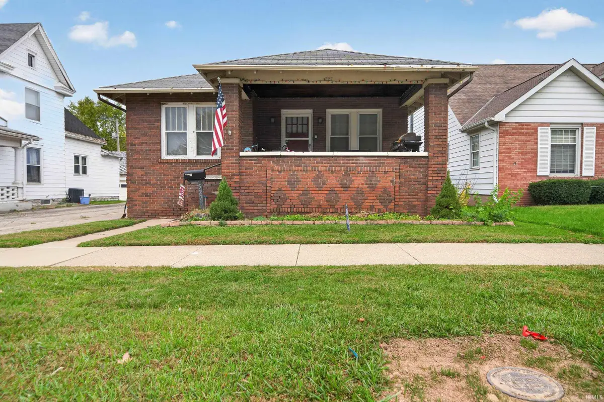 527 Burlington Avenue, Logansport, IN 46947 - #1
