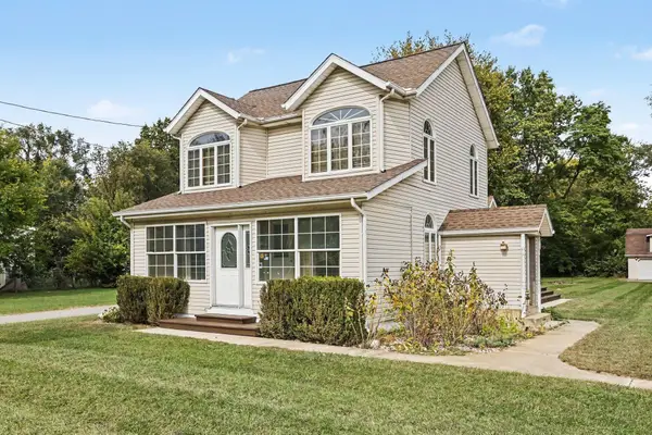 19353 Greenacre Street, South Bend, IN 46637