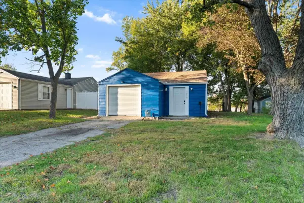 1715 Altgeld Street, South Bend, IN 46614