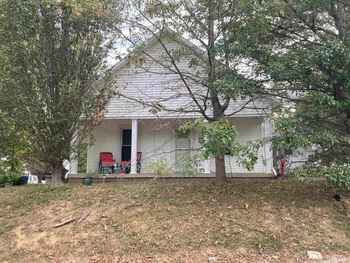 1644 S 1300 E, Oakland City, IN 47660 - #1