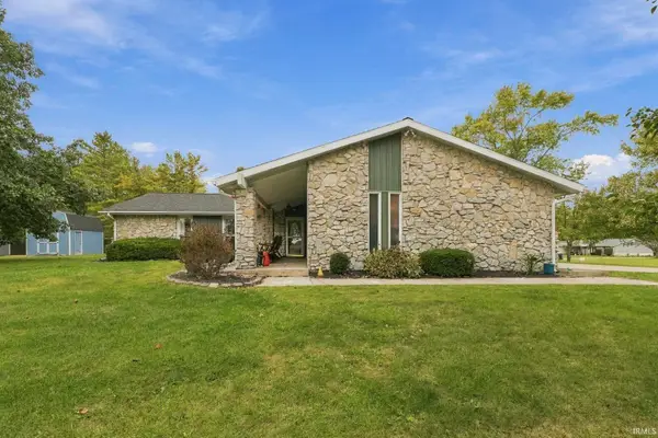 8301 N Santa Barbara Drive, Muncie, IN 47303