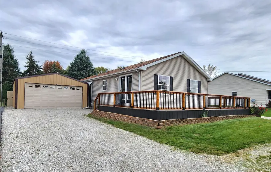9827 N Lincoln Road, Syracuse, IN 46567 - #2