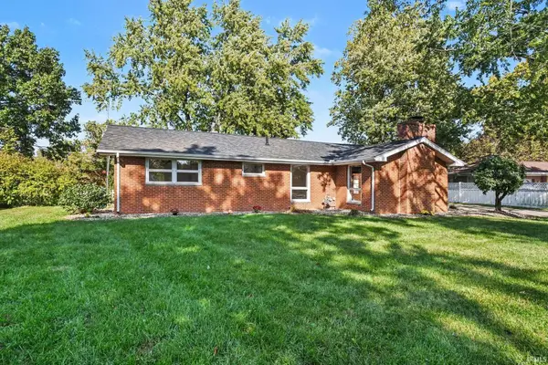 1327 E Reynolds Street, Goshen, IN 46528