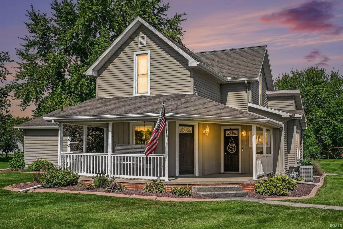 535 E Lincoln Street, Millersburg, IN 46543 - #1