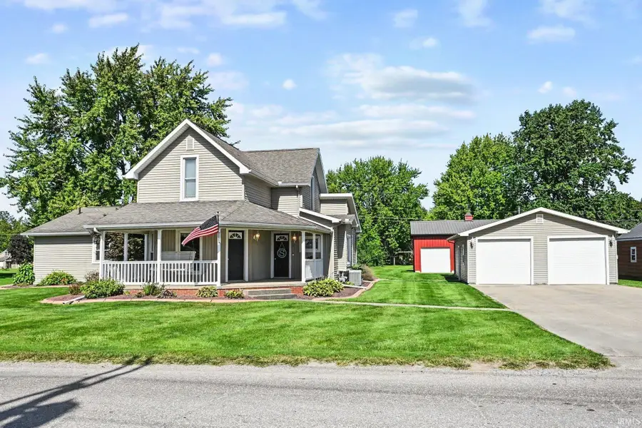 535 E Lincoln Street, Millersburg, IN 46543 - #3