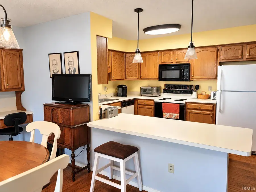 6 Woodmere Drive, Washington, IN 47501 - #3
